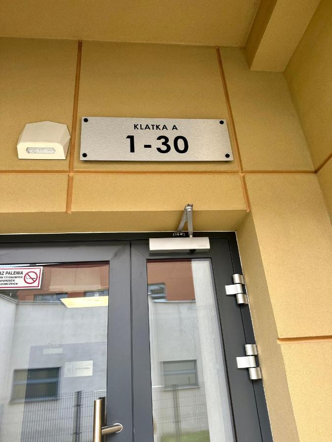Apartment Sdh 4 Comfortable Near Warsaw Radzymin